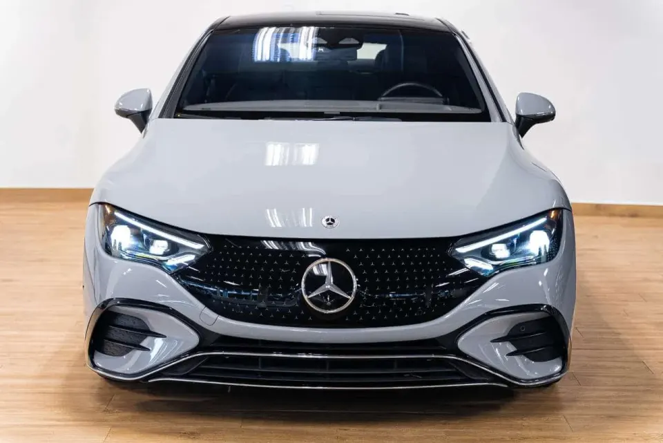 Mercedes-Benz EQE 350 ** PLUS DE 22,000$ EN OPTIONS ** AMG Line Exterior Package (Sport Package) * Exclusive Trim * MANUFAKTUR Alpine Grey (n 2023