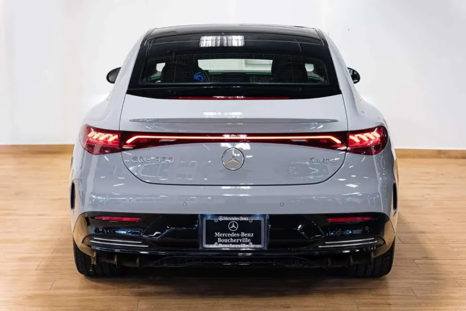 Mercedes-Benz EQE 350 ** PLUS DE 22,000$ EN OPTIONS ** AMG Line Exterior Package (Sport Package) * Exclusive Trim * MANUFAKTUR Alpine Grey (n 2023