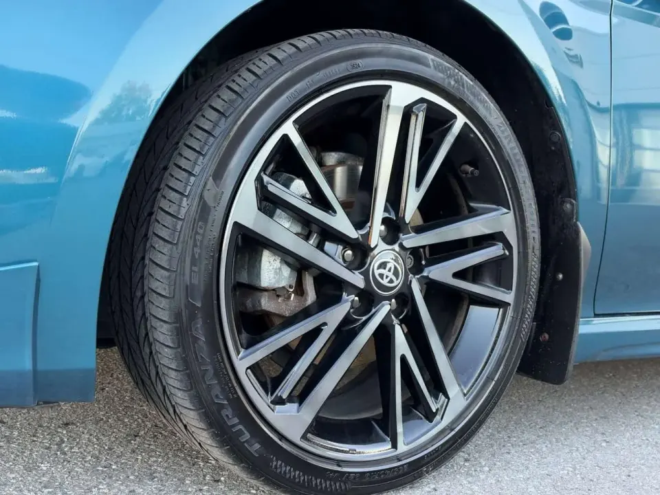 Toyota Camry 2.5 Hybrid XSE AWD! 2025