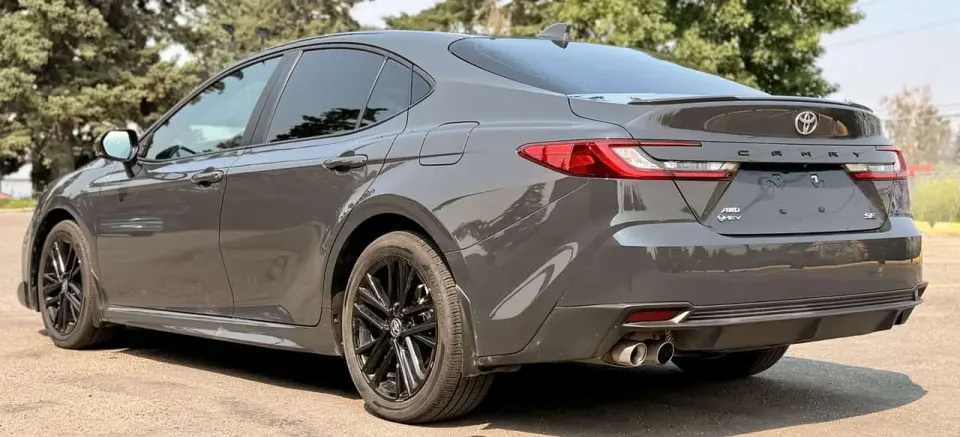 Toyota Camry 2.5 Hybrid XSE CVT AWD 2025