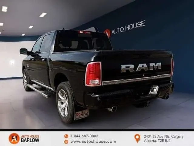 Dodge RAM 1500 Limited CREWCAB NAVIGATION HEATED AND COOLED LEATHER SEATS DRIVE MODES REMOTE START HEATED MIRRORS 2018