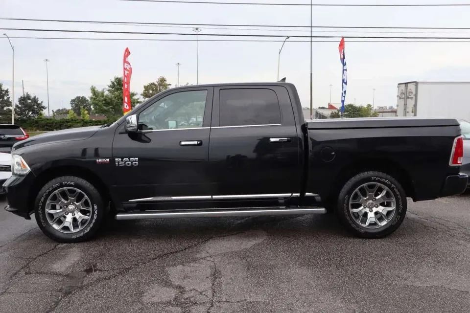 Dodge RAM 1500 Limited Crew Cab 4WD | No Accidents | Certified | Local Ontario Vehicle 2018