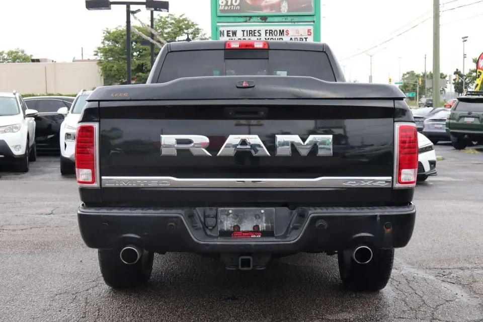Dodge RAM 1500 Limited Crew Cab 4WD | No Accidents | Certified | Local Ontario Vehicle 2018