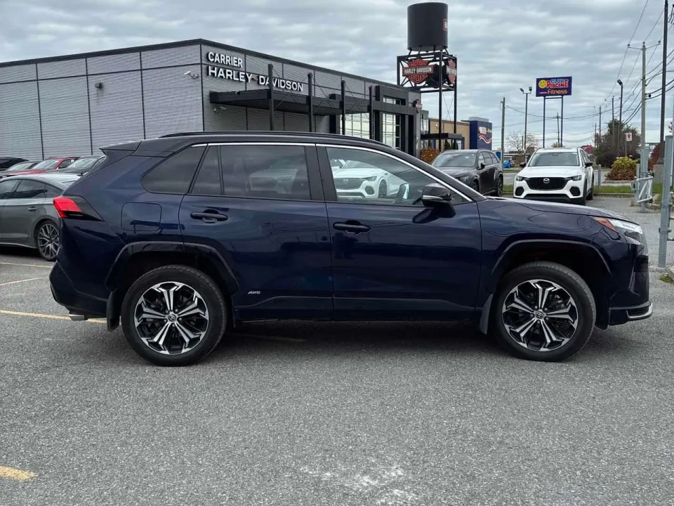 Toyota Rav4 XSE AWD 2025