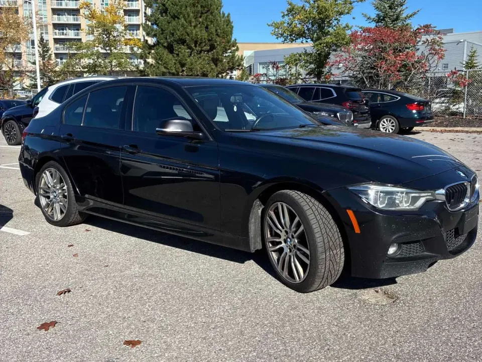 BMW 330i xDrive 2018