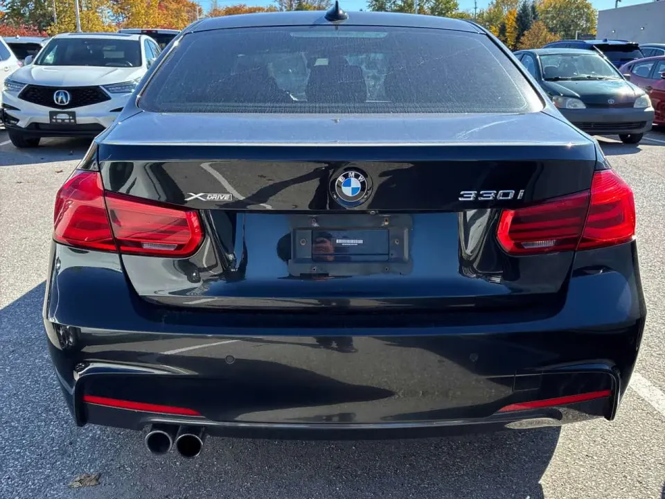 BMW 330i xDrive 2018