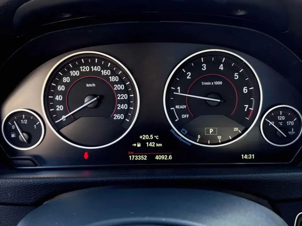 BMW 330i xDrive 2018