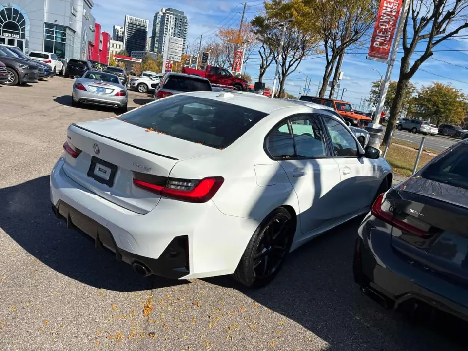 BMW 330i xDrive 2023