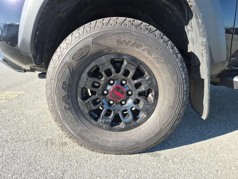 Toyota Tacoma TRD OFF ROAD CREW CAB SHORT BED 2019