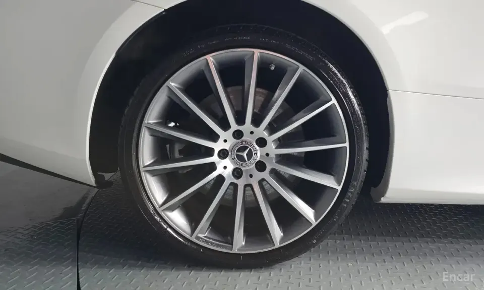 Mercedes-Benz E 450 E450 4MATIC Coupe 2022