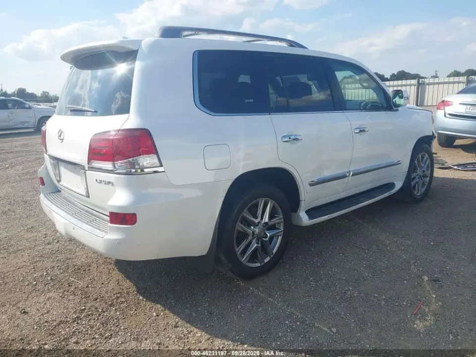 Lexus LX 570 2013