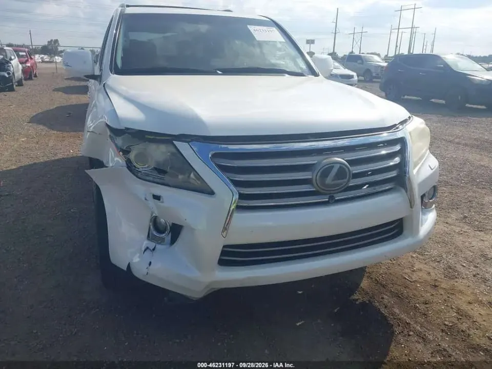 Lexus LX 570 2013