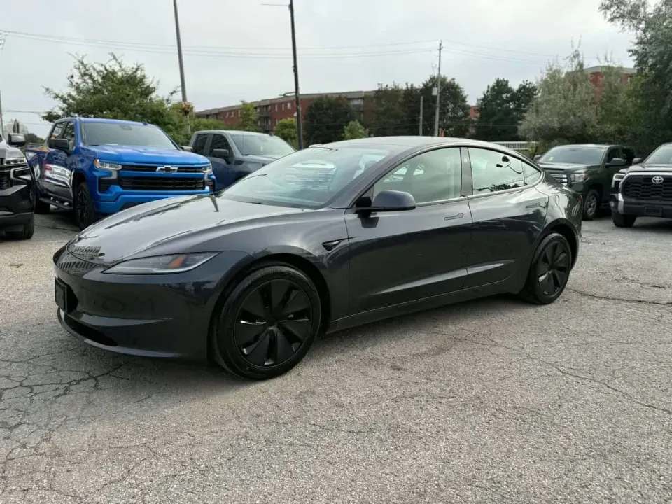 Tesla Model 3 AWD Long Range 2025