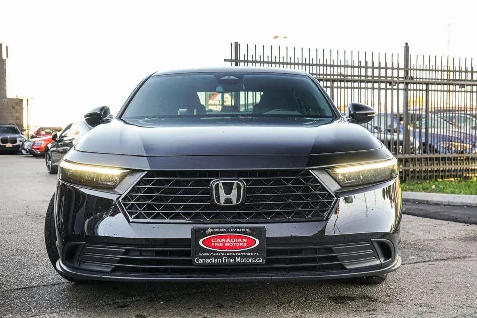 Honda Accord 2.0 Hybrid Sport |BSM|HEATED SEATS|SUNROOF|CARPLAY| 2023